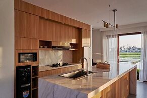 Om Cemagi Beach Villa