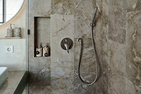 Om Cemagi Beach Villa