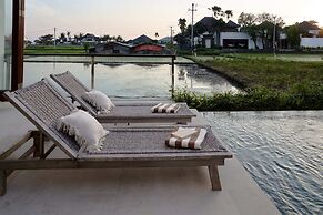 Om Cemagi Beach Villa