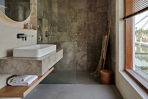 Om Cemagi Beach Villa