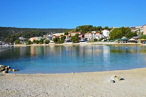 Remarkable 1-bed Apartment in Marina