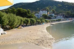 Remarkable 1-bed Apartment in Marina