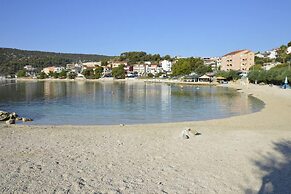 Remarkable 1-bed Apartment in Marina