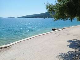 Remarkable 1-bed Apartment in Marina