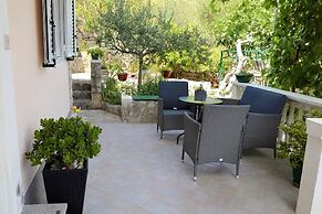 Remarkable 1-bed Apartment in Marina