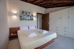 Spacious House with great view in Corfu