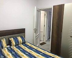 Cozy Pool Level 1-bed Apartment