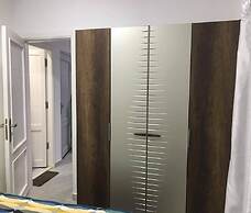 Cozy Pool Level 1-bed Apartment