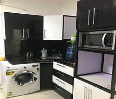 Cozy Pool Level 1-bed Apartment