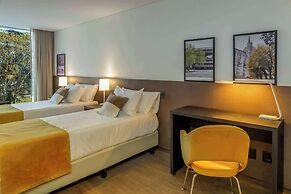 Dazzler by Wyndham La Plata