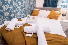 Michaelmas, Coventry - 2 Bed House Apartment