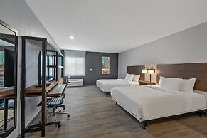 Everhome Suites Corona