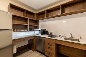 Everhome Suites Corona