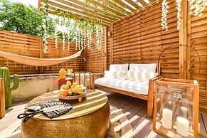 The Majestic Garden Suite