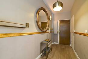 The Majestic Garden Suite