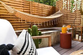 The Majestic Garden Suite