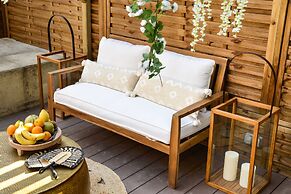 The Majestic Garden Suite