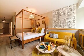 The Majestic Garden Suite