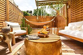 The Majestic Garden Suite