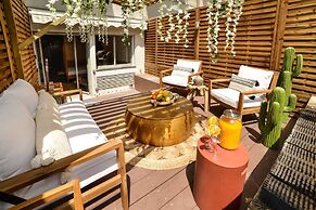 The Majestic Garden Suite