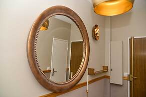 The Majestic Garden Suite