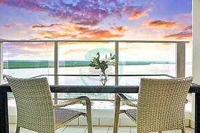 Signatures on Woods -Sky Tower