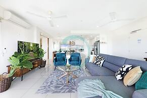 Signatures on Woods -Sky Tower