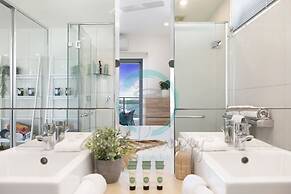 Signatures on Woods -Sky Tower