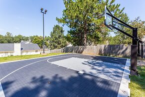 Basketball Court Cozy 3 BR in Decatur