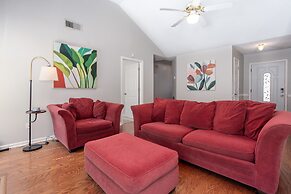 Basketball Court Cozy 3 BR in Decatur