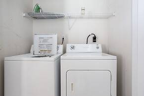 Basketball Court Cozy 3 BR in Decatur