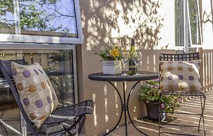 166 Majestic Court Motel