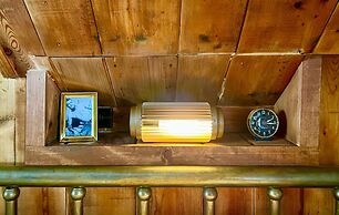 Crew's Quarters Boarding House Caters to Men