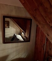 Crew's Quarters Boarding House Caters to Men