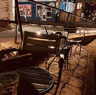 Crew's Quarters Boarding House Caters to Men