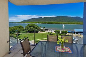 Jack & Newell Holiday Apartments