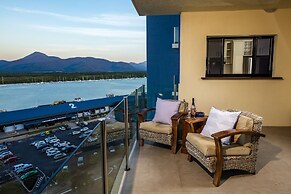 Jack & Newell Holiday Apartments