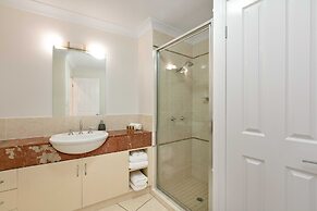 Jack & Newell Holiday Apartments