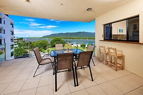 Jack & Newell Holiday Apartments