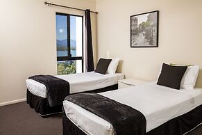 Jack & Newell Holiday Apartments