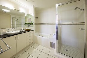 Jack & Newell Holiday Apartments