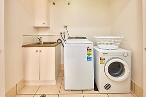 Jack & Newell Holiday Apartments