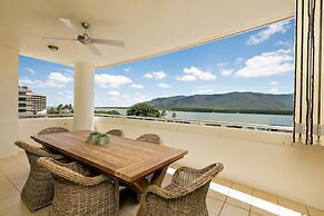 Jack & Newell Holiday Apartments