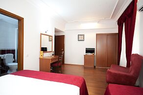Triana Hotel