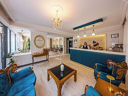 Triana Hotel
