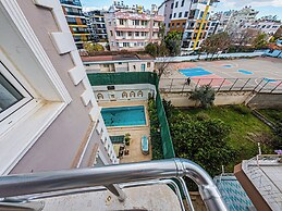 Triana Hotel