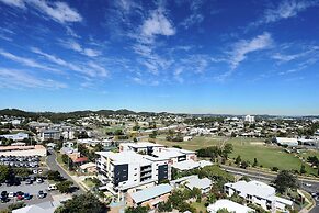 Oaks Gladstone Grand Hotel