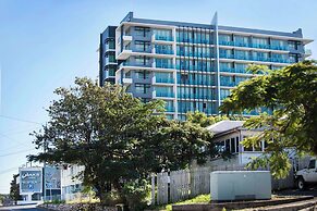 Oaks Gladstone Grand Hotel