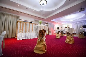 Oaks Gladstone Grand Hotel