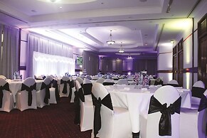 Oaks Gladstone Grand Hotel